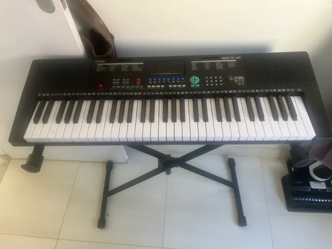 Teclado Semiprofissional