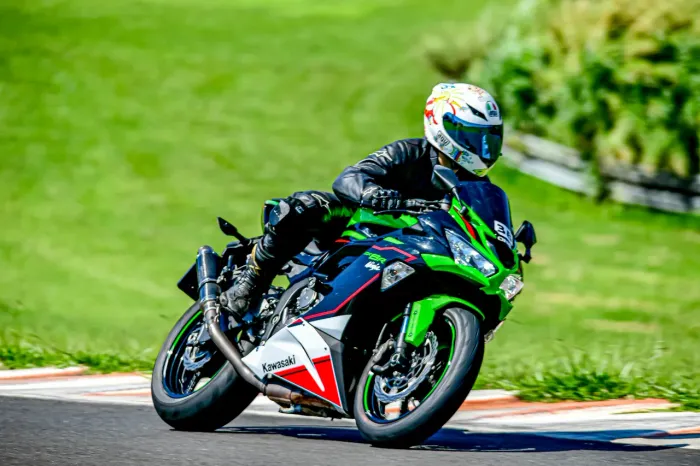 Ninja 636 krt pequena monta