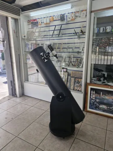 telescópio raríssimo espelho de 200 mm Bernado Riedel , montagem Dobsoniana .