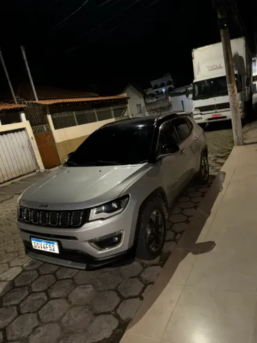 vendo jeep compass2018 limited