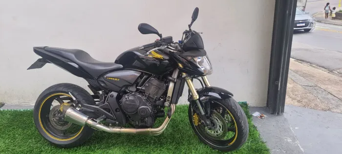 Hornet 2008 km baixo