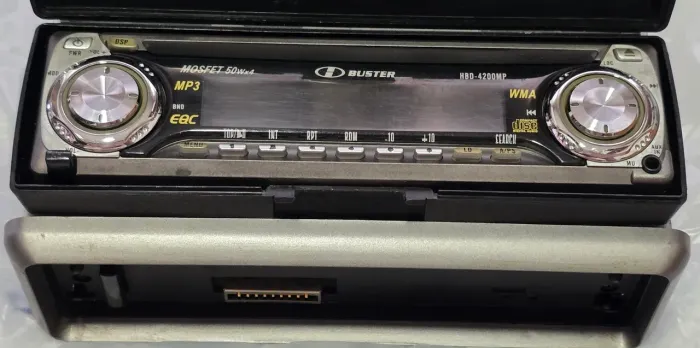 RÁDIO VEICULAR HBUSTER NO ESTADO