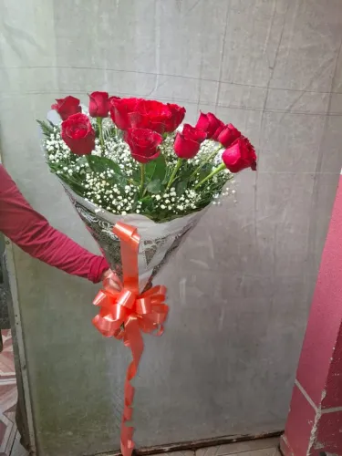 Mega oferta Buquê de Rosas valores na descrição