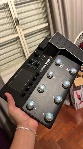 Pedaleira line 6 pod go wireless