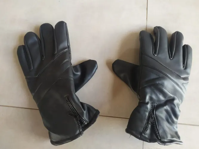 Luvas de tipo couro com zíper