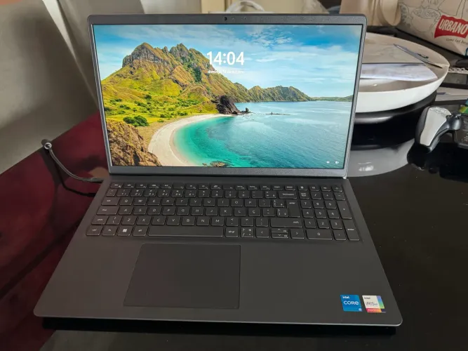 Notebook Dell Inspiron 15 3530 i5-1334U 16GB RAM 512GB SSD com garantia Dell até fev/2026
