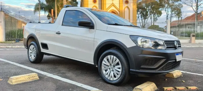 Saveiro Robust 2023 baixo km, Financia ate 100% 