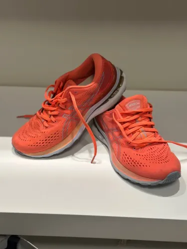 Feminino Tênis Asics Gel-Kayano 28 - Feminino