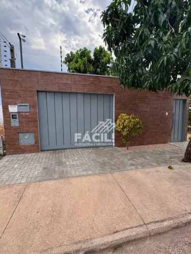 Vende-se Casa 3/4 sendo 1 Suíte na Quadra 409 Sul