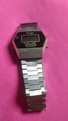 Relógio Sanyo Original(PARA RETIRAR PEÇAS)