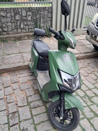 Vendo/Troco Scooter Tnx (elétrica)