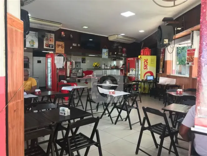 Prédio comercial de 2 andares com 240m2 à venda em Vasco da Gama / São Cristóvão.