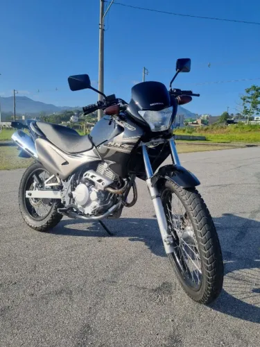 Linda Falcon á venda!