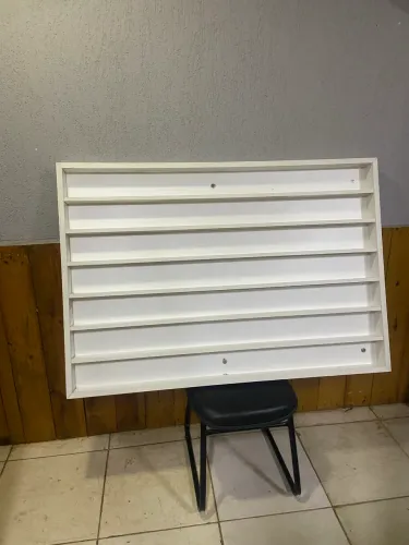 Expositor de esmaltes 