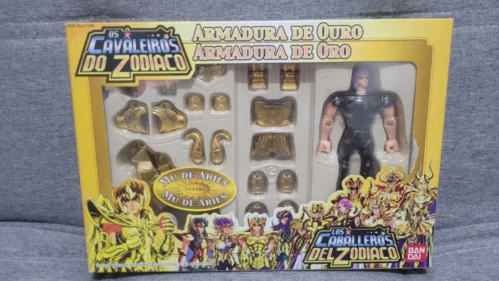Boneco Mu de Áries Bandai vintage diecast cavaleiros do zodíaco anos 2000