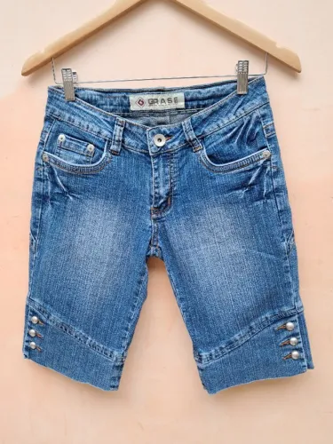 Bermuda jeans feminina com elastano