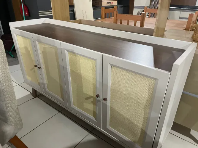 Buffet portas telada novo 