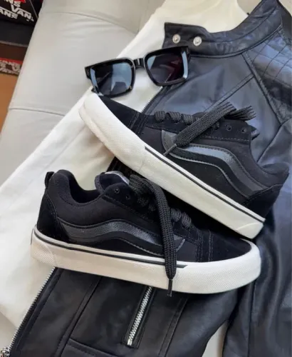 Vans KNU preto