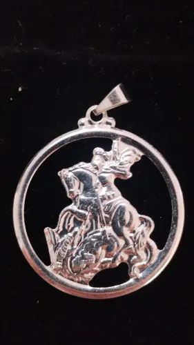 Pingente de São Jorge em prata legítima 925