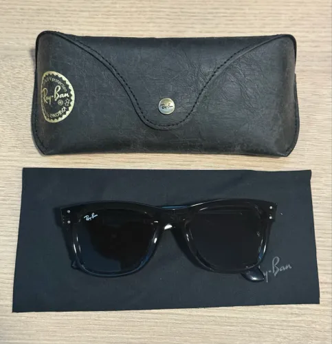 Óculos Ray-Ban Wayfarer Reverse Original - Modelo RB R05026 6707/GR