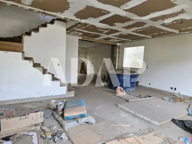 Casa de luxo à venda em Barra de Guaratiba, Rio de Janeiro - 4 quartos, 4 suítes, 2 salas,