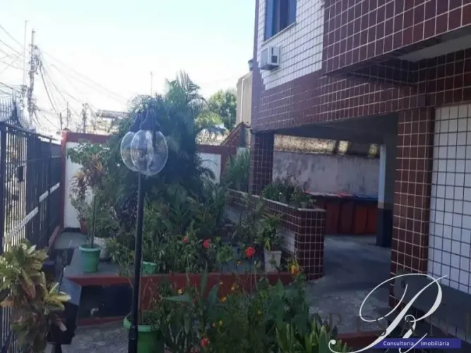 Vendo otimo apartamento de 2 quartos em Rocha Miranda, com moveis planejados
