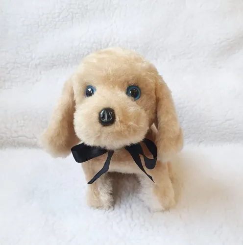 Cachorrinho de pelúcia antigo da Mimo late e senta
