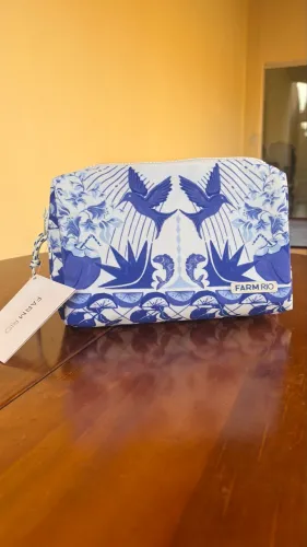 Maxi Necessaire Farm Ora Bolas G na estampa exclusiva Semana de Arte Rio