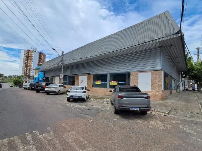 Alugo loja na Constantino Nery