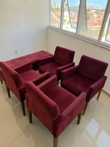POLTRONAS E PUFF TRIPLO 