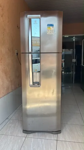 Geladeira Electrolux inox