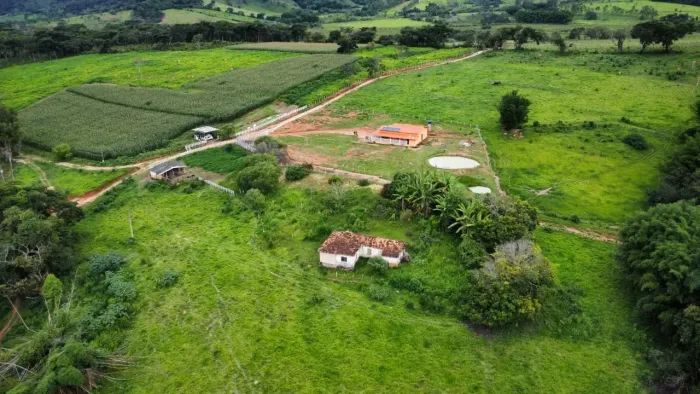 Fazendinha em Passa Tempo MG 31 hectares 310 mil metros. TOTALMENTE PLANO.