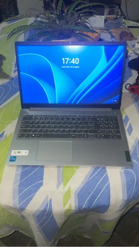 Laptop LeNovo IdeaPad 1