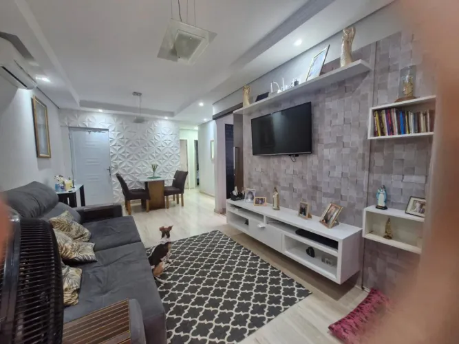 Casa à Venda no Condomínio Parque da Liberdade I, São José do Rio Preto 110m² com Piscina