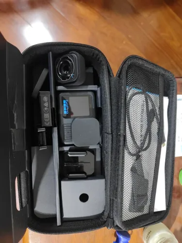 Go pro hero 13 Black kit ultra wide