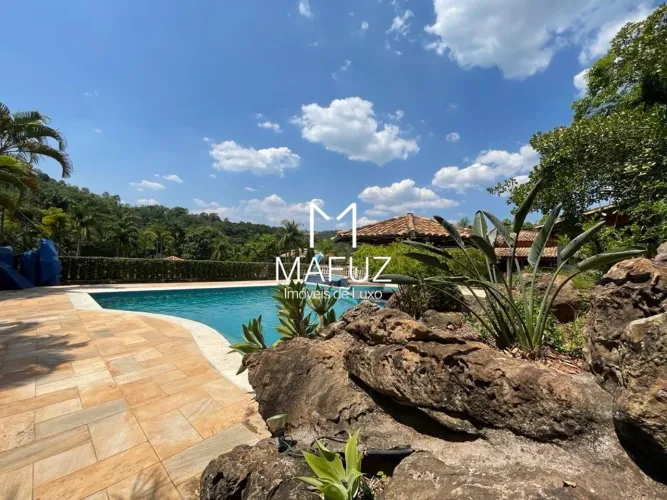 LINDISSÍMO SÍTIO À VENDA EM MOEDA