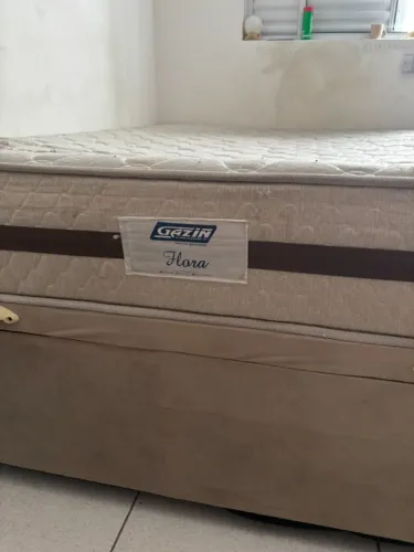 Cama Box Baú Casal Gazin com Colchão - Ótimo estado