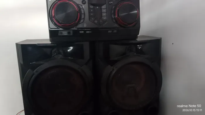 Som LG 810W