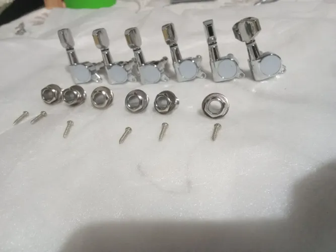 Tarraxas guitarra estrato novas<br>(Obs não aceita troca apenas venda).