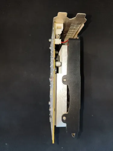 Vende-se placa de vídeo rx550 2gb vram Afox seminova suporte hdmi e display port