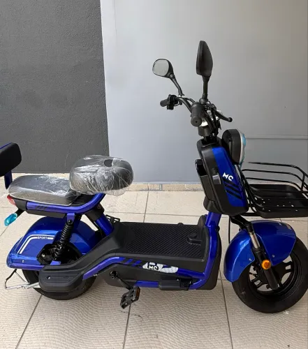 Scooter/moto Elétrica potência 800W, bateria lítio ,ano 2026 
