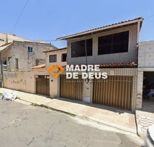 Casa Duplex 371 m² no Demócrito Rocha | A 80m da Av. Carneiro de Mendonça