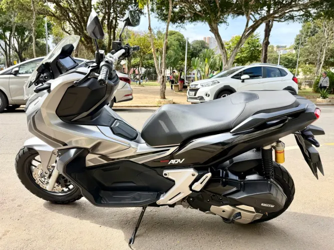 ADV HONDA 22/23 ótimo estado! 