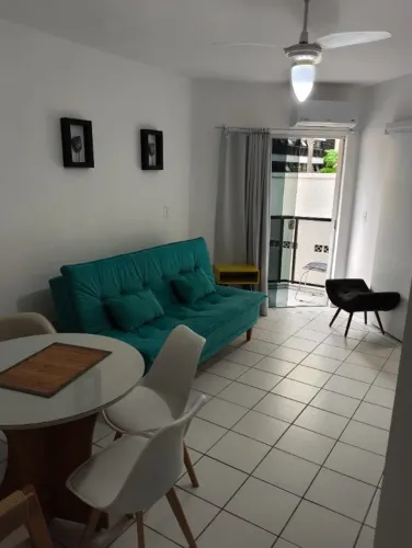 Loft, em BC, rua 2480, 2o andar, 400 mts da praia e próximo a 3a avenida