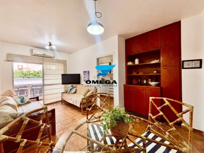 Apartamento à venda na praia da Enseada em Guarujá | Ômega Imóveis