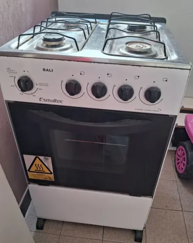 Fogão de 4 bocas
