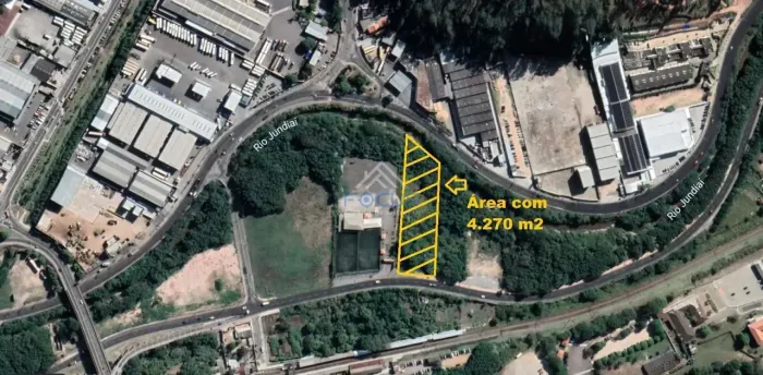 Terreno à venda, 4270 m² por R$ 2.100.000,00 - Centro - Várzea Paulista/SP