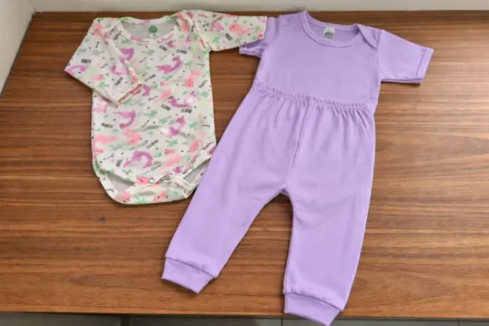 Conjunto de roupa para bebê (3 em 1)