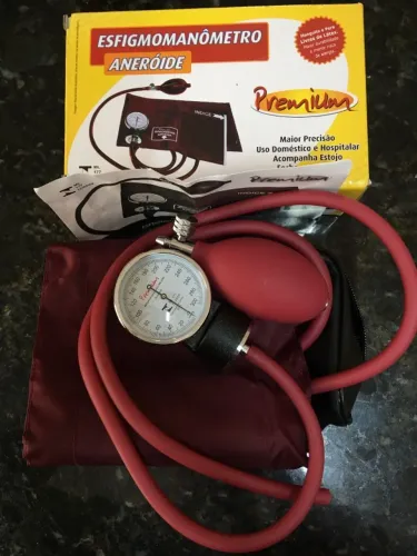 Aparelho Medidor De Pressão Esfigmomanômetro Premium - cor vinho - NOVO