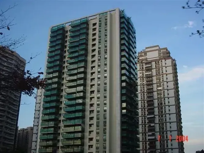 Apartamento para aluguel tem 139 metros quadrados com 3 quartos